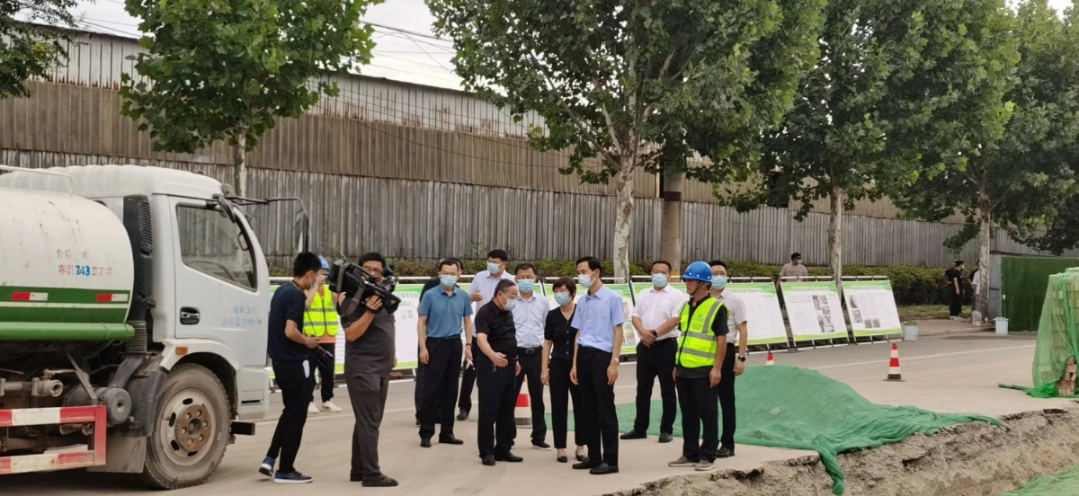 市相关领导莅临伸达集团负责施工的工业五路排水新建工程现场